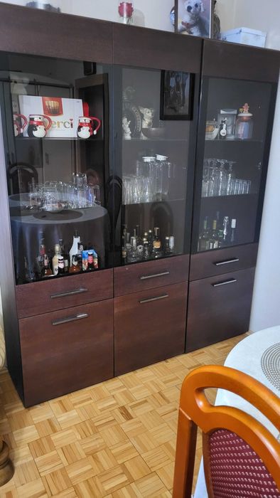 Przeszklona witryna/regał /komoda