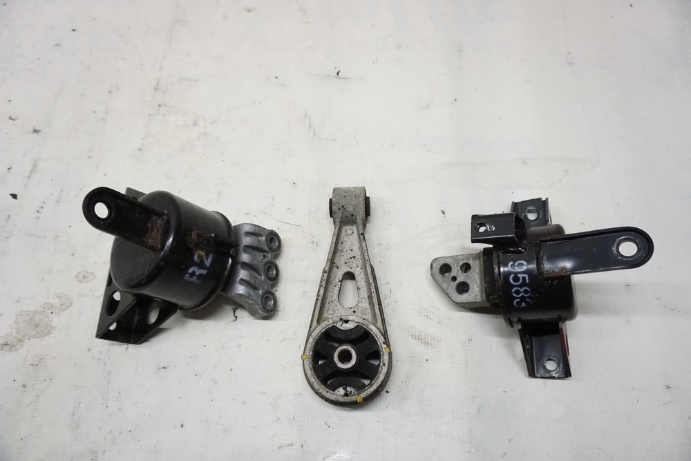 Подушка двигуна мотора Chevrolet Spark\ Шевроле Спарк М300 1.0\1.2