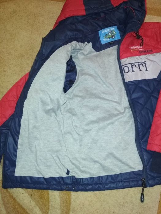 Куртка на хлопчика 8-10 років
