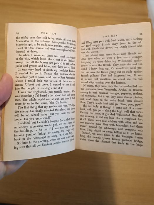 Livro "The Cay" by Theodore Taylor
