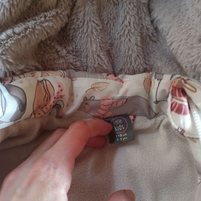 Zimowa kurtka 110 wzór zwierzątka