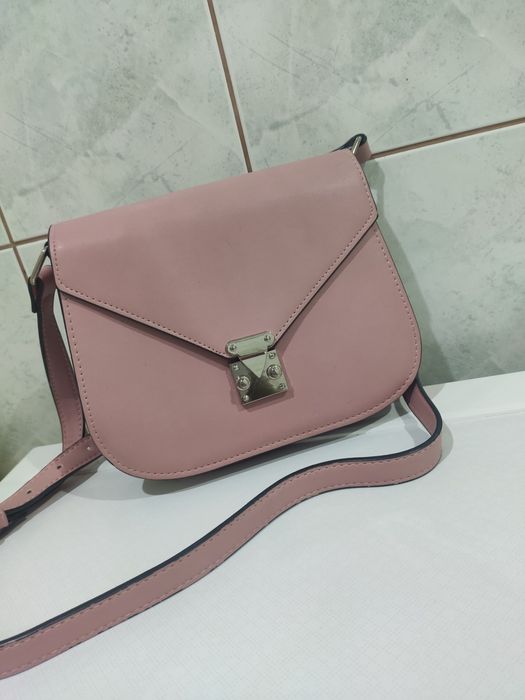 Mała torebka pudrowy róż