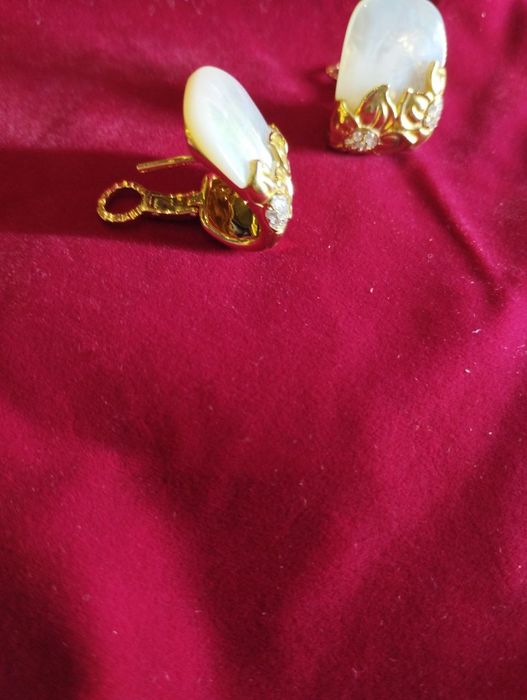 Серьги  Magerit золото 750 проба