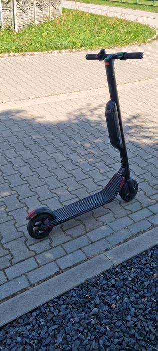 Hulajnoga elektryczna segway ninebot