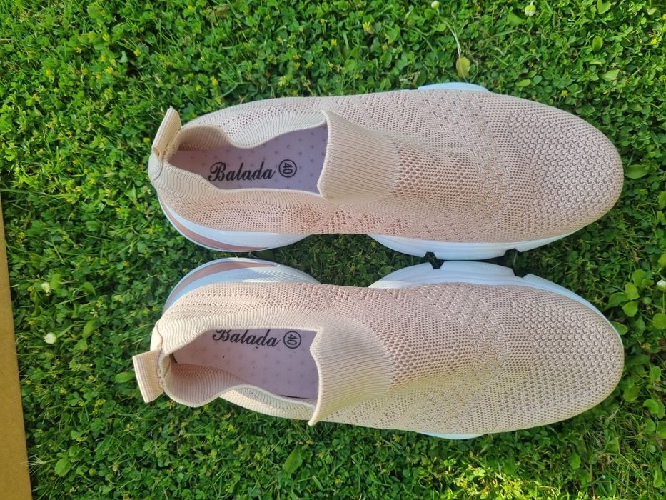 Buty damskie skarpeta lekkie elastyczne 40 beż
