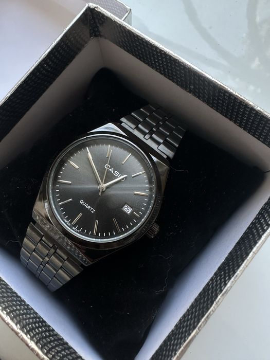 Годинник Casio новий