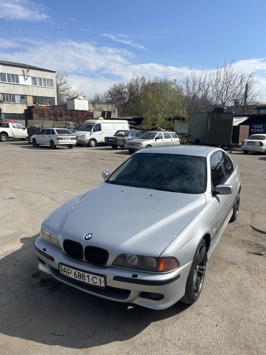 Продам BMW e39 525i