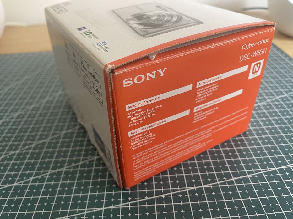 Sony CyberShot W830 Rosa 20.1MP Zeiss