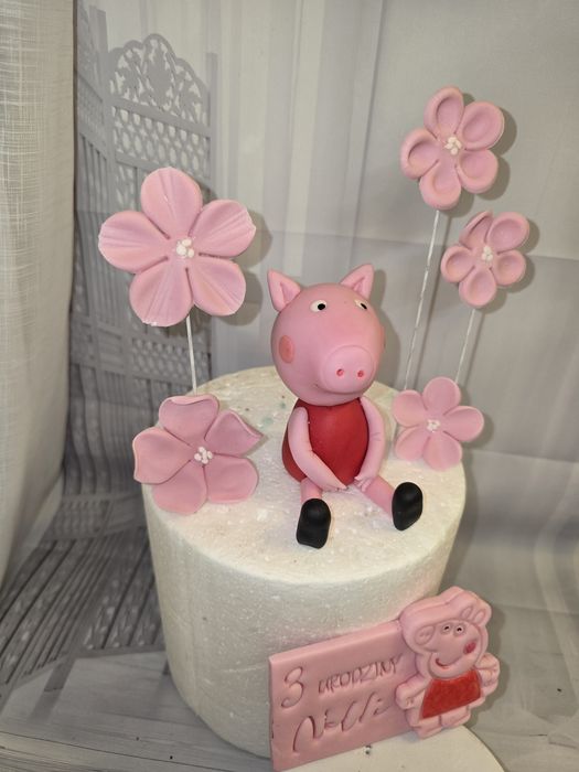 Świnki peppa z masy cukrowej figurka dekoracja na tort