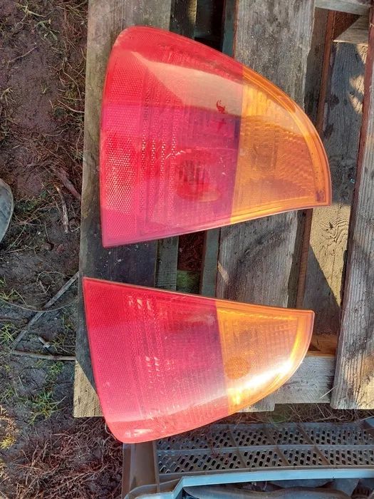 lampa lampy tyl tylna lewa prawa bmw e46 kombi
