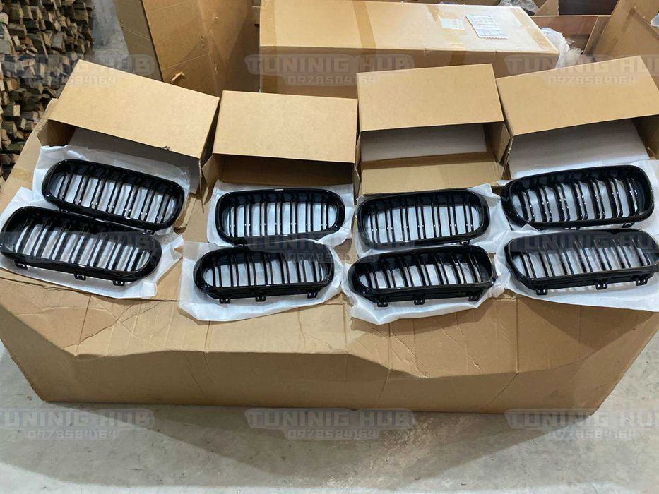 Решетка ноздри BMW бмв  f20 f22 f25 e60 e70 e90 M стиль глянец мат