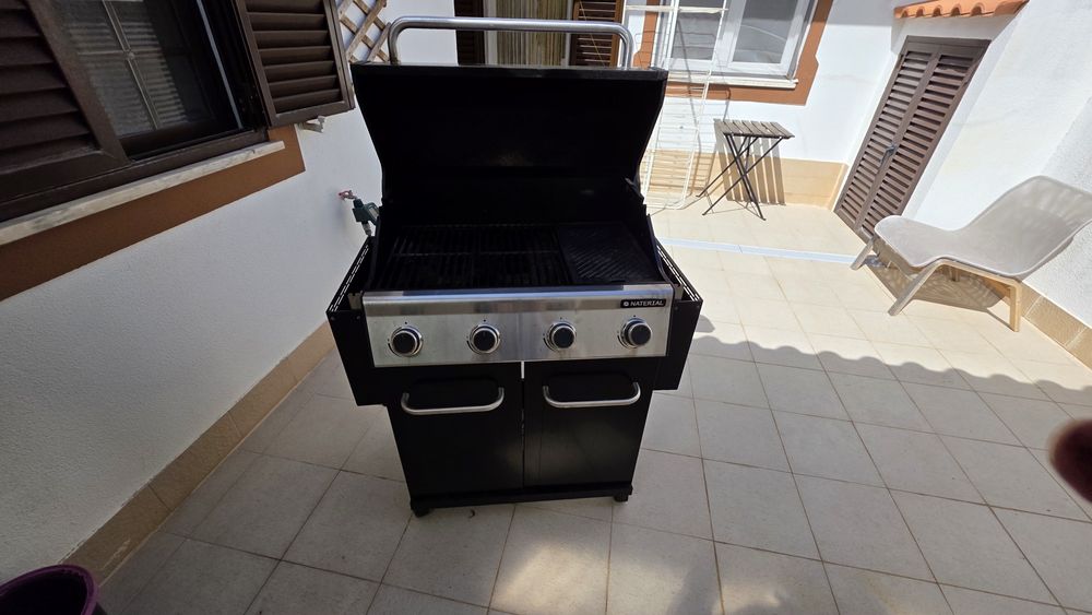 Barbeque grill a gás grelhador