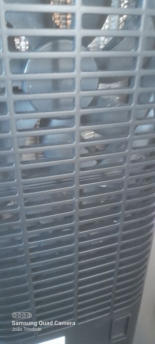 Termo ventilador oscila