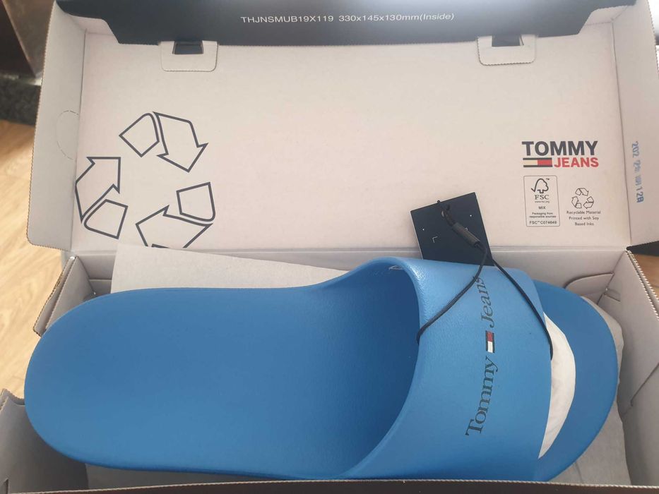 Nowe klapki Tommy Hilfiger Jeans rozmiar 43 i 45