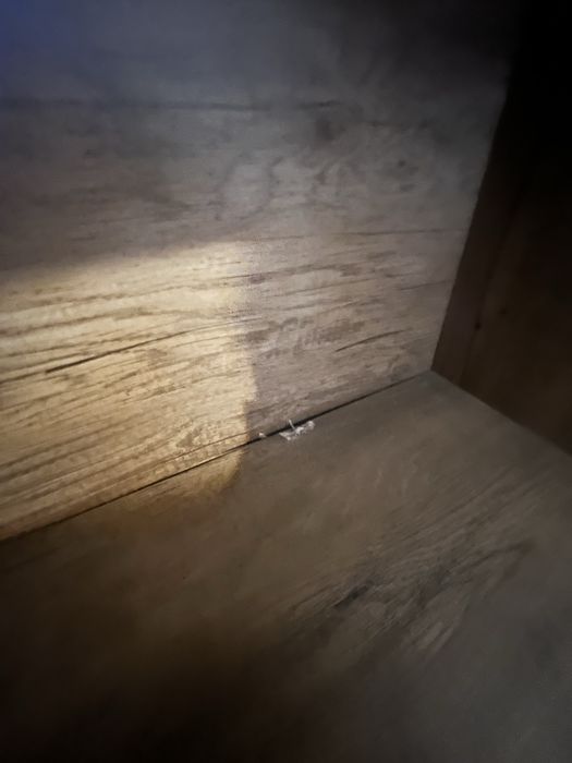 Duży drewniany regał