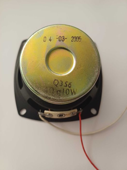 4-ohm and 8-ohm Speakers, 10 W64739508032771122