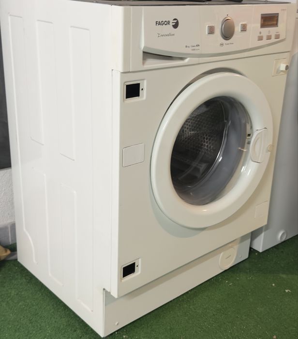 Máquina de lavar roupa Fagor encastrável 6kg