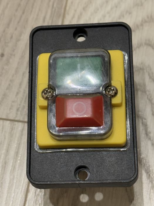 Wyłącznik Trojfazowy KJD18 400V do piły, pilarki 3 faz