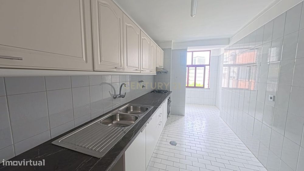 T2 Apartment with Unique Potential in the Center of Viseu – Primary Residence + Attic
