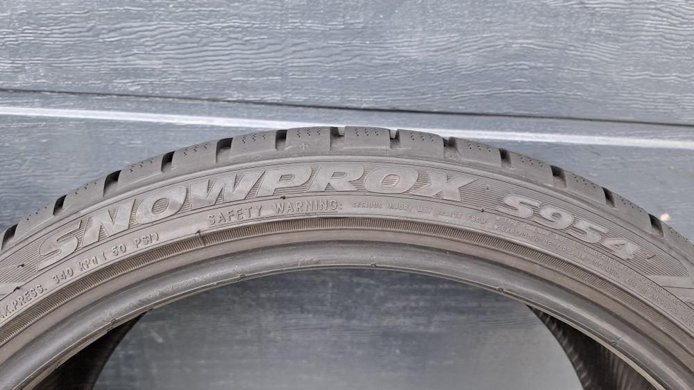Toyo 225/35 R19 Snowprox 8 mm