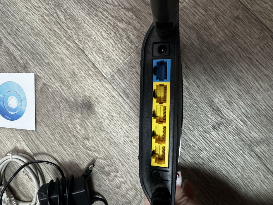 Wi fi роутер Huawei WS319. Біпровідний маршрутизатор.