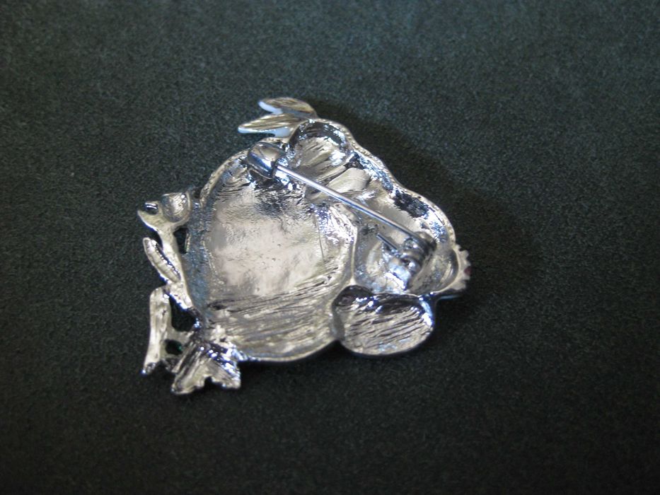 Alfinete / Broche / Pregadeira Coelho NOVO