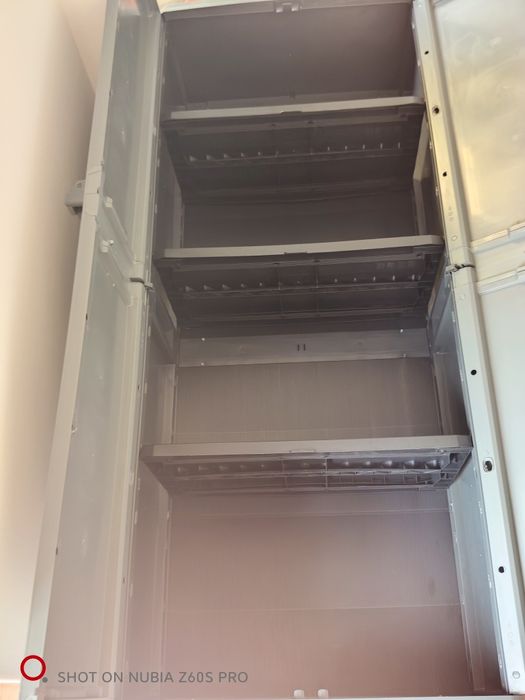 Armário alto PVC interior preto cinza