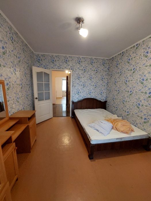 Сдаю 3 комн.кв. Таирова ул.И.Петрова