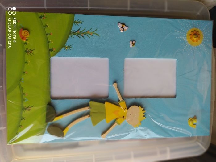 Moldura em madeira pintada - Menino - NOVO