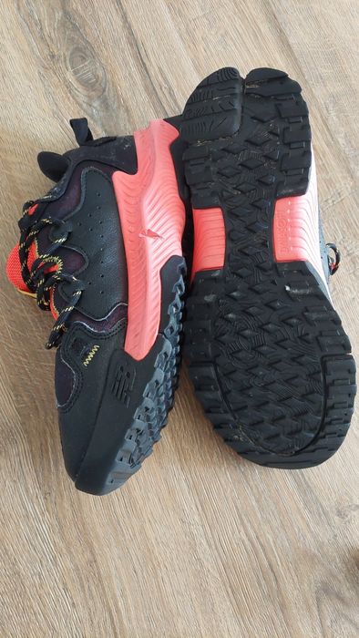 Buty sportowe nr  41,5