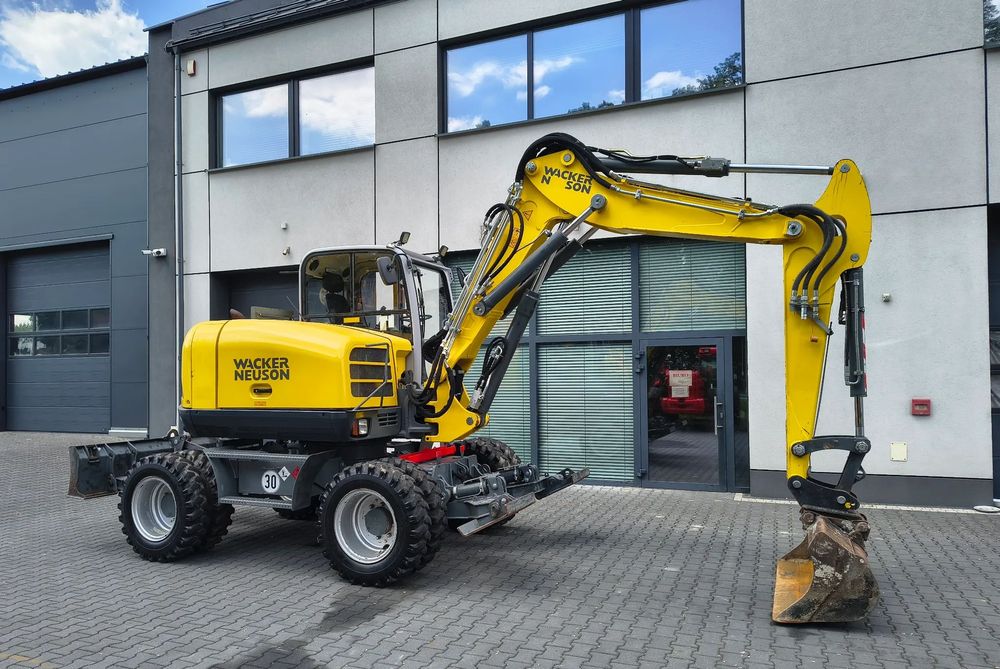 Wacker Neuson EW100  3 łyżki / obie osie skrętne / szybka jazda do 37km/h