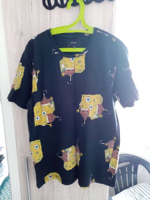 Czarny T-shirt ze Spongebobem