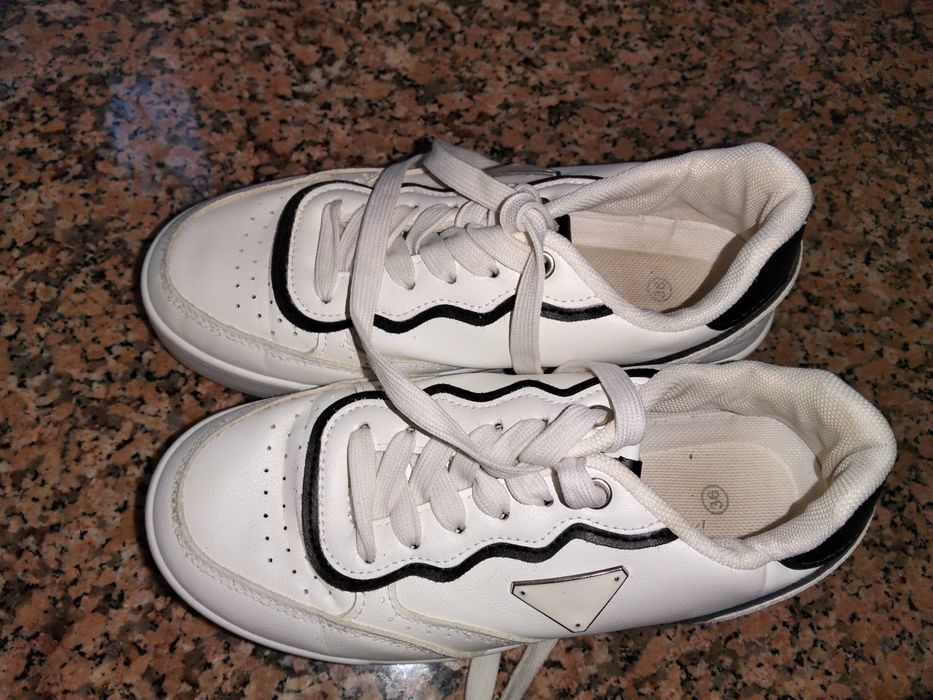 Vendo tênis usado 2x tamanho 36
