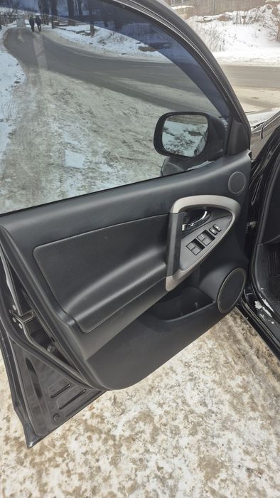 Продам Тоету Рав4 в хорошем состоянии