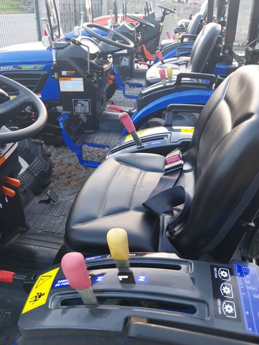 Tratores Hinomoto 25CV Novos