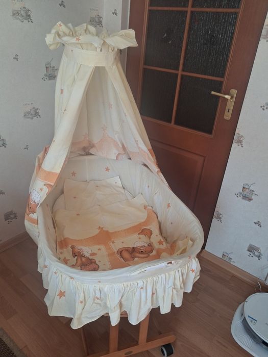 Wózek wiklinowy dla malucha