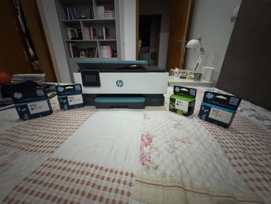 Impressora HP OfficeJet 8015 + 4 Tinteiros Originais Novos — Como Nova