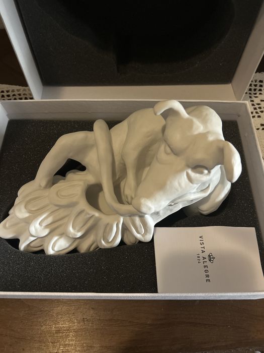 Escultura de autor  da Vista Alegre