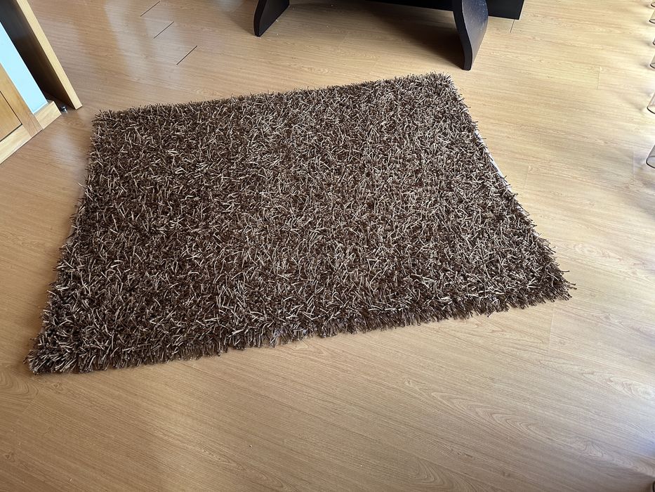 Tapete castanho quarto ou entrada ou hall