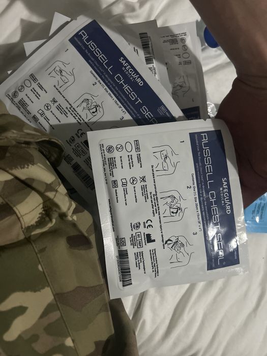 Оклюзійна наліпка пов'язка Safeguard Medical Russel Chest Seal - нова, також бандажі
