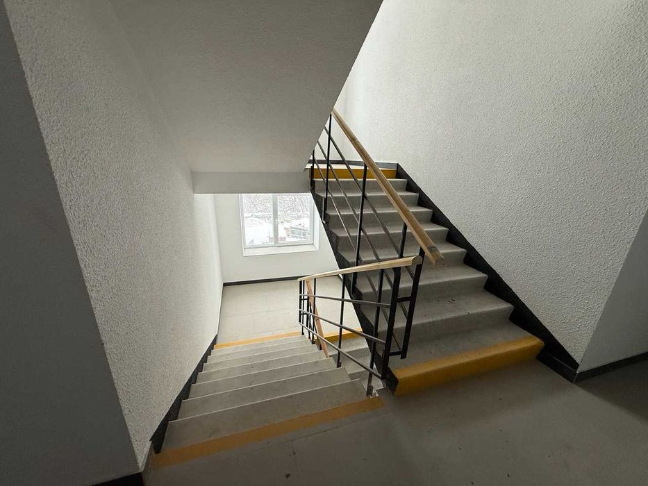 Однокімнатна квартира в новобудові!! Район Сади-1!!