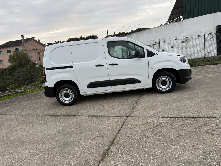 Opel Combo 1.5 CDTi 100HP 3Lugares - IVA DEDUTIVEL