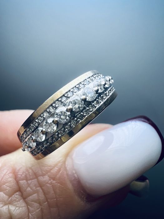 Золотое кольцо с бриллиантами красное и белое золото 585 проба