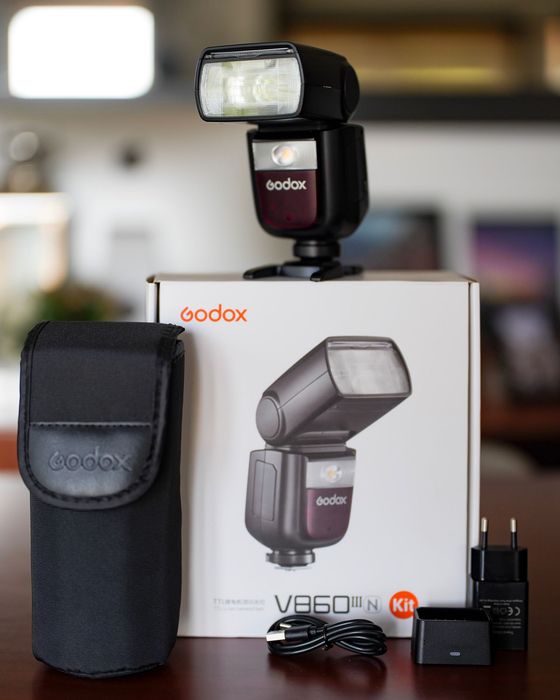 Flash Godox V860III-N ttl (Kit Completo)