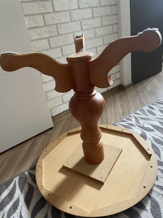 Drewniany stolik okrągły retro – klasyczny, vintage, ok. 30 lat, 66×66 cm