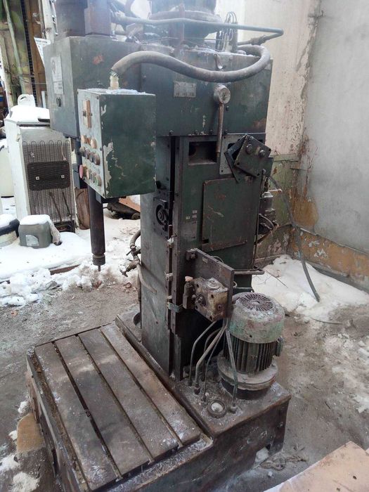 Хонинговальний станок 3к833