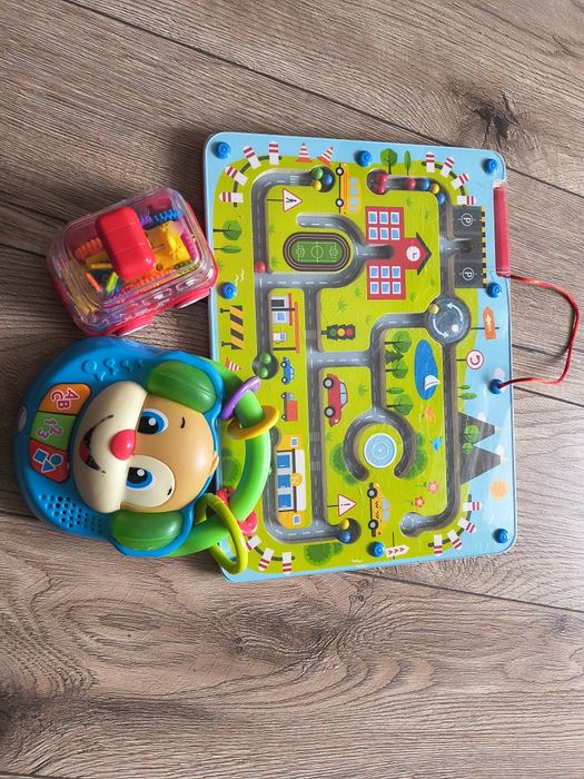 Zestaw zabawek dla malucha