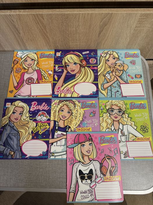 Альбом, тетради , цветная бумага