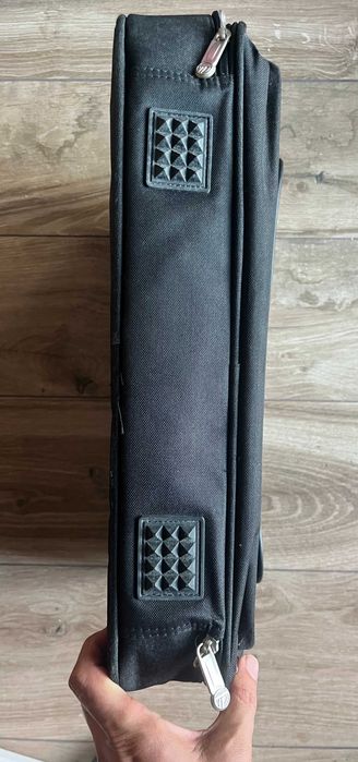 Mala PC Marca Targus - 45x35cm - 17’’