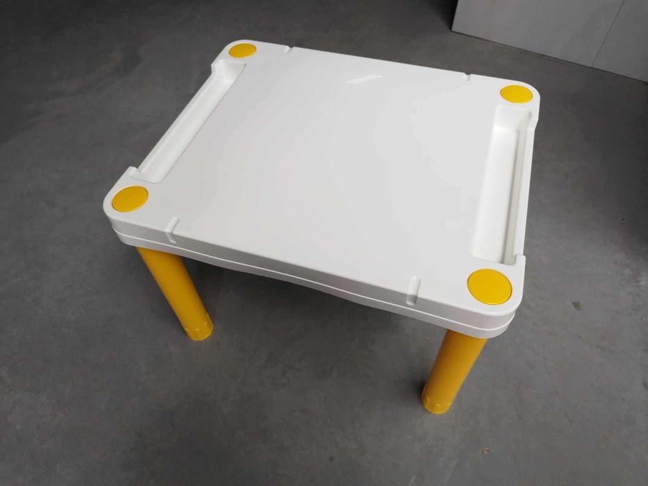 Mesa multiusos 73x60x53Alt polipropileno  branca/ amarela